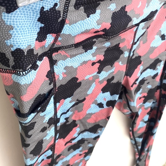 (A56) Pro Player Snake Camo in Agave Ladies Leggings, Size Large, NWT - Picture 5 of 8